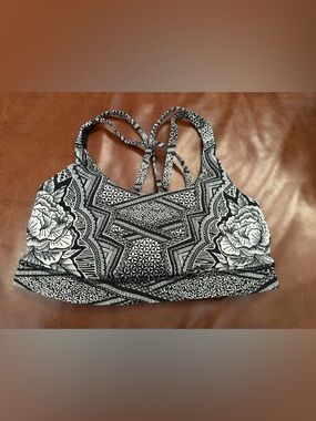 lululemon athletica Black & White Floral Strappy Energy Sports Bra